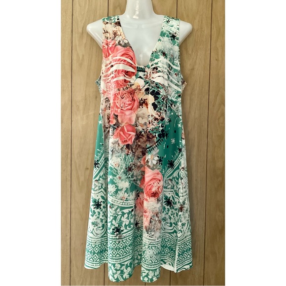 Kiara Dresses & Skirts - Kiara Floral Dress